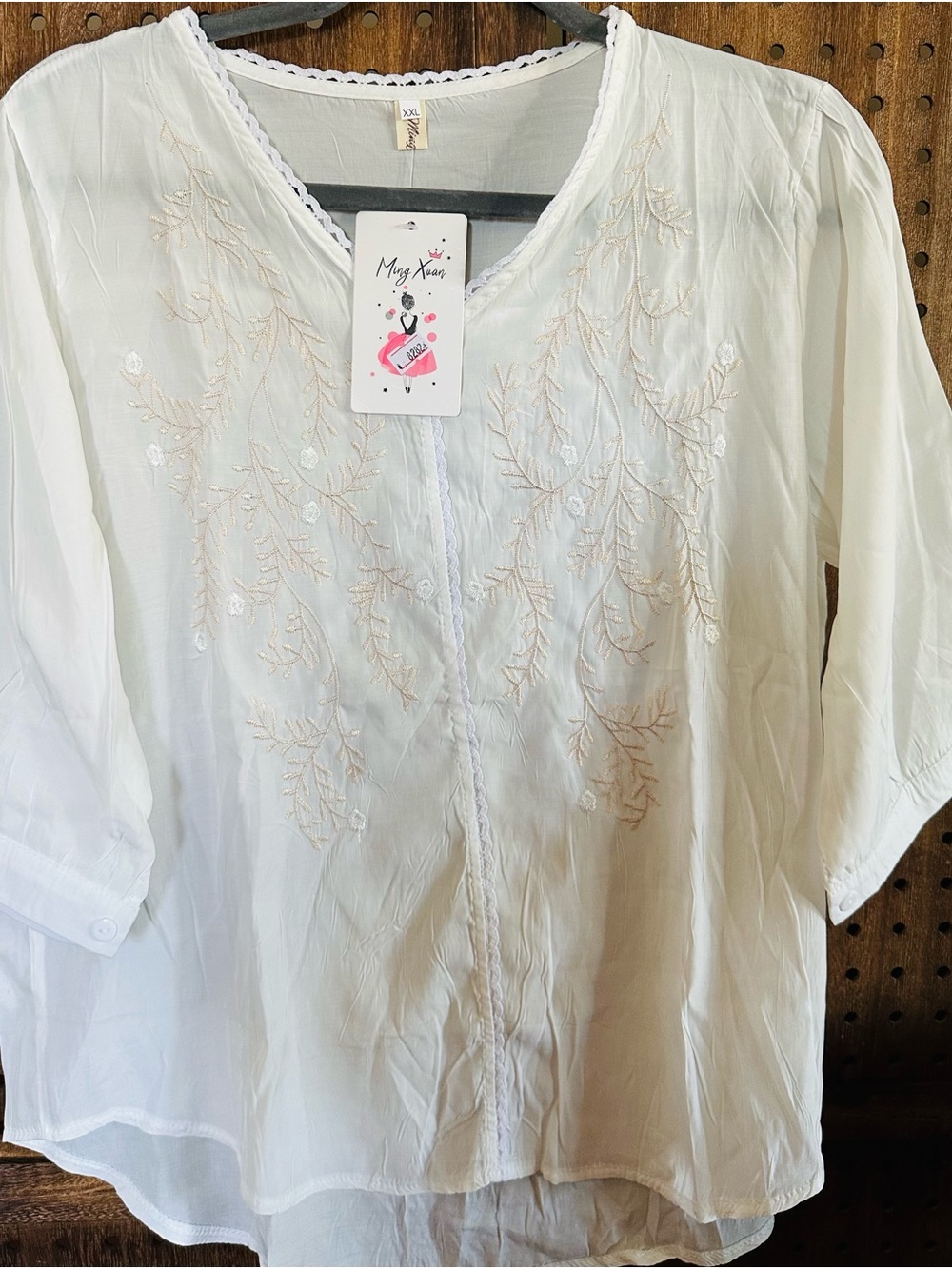 Ming Xuan White Blouse with Beige Floral Embroidery size L